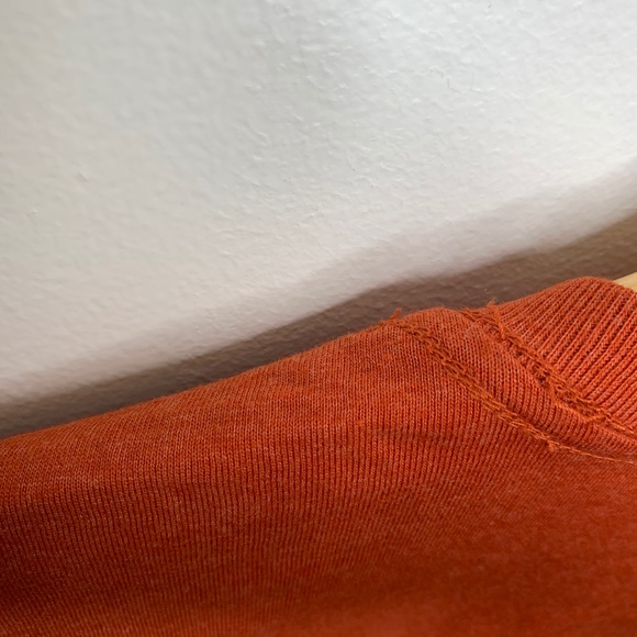 Amazon essential orange large men’s tshirt - Picture 4 of 5